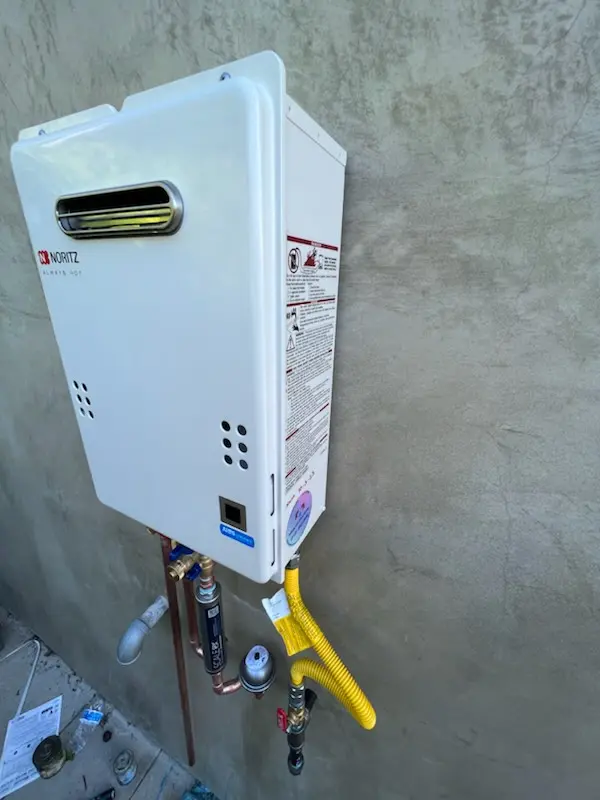 Tankless water heater installation for Bay City homes